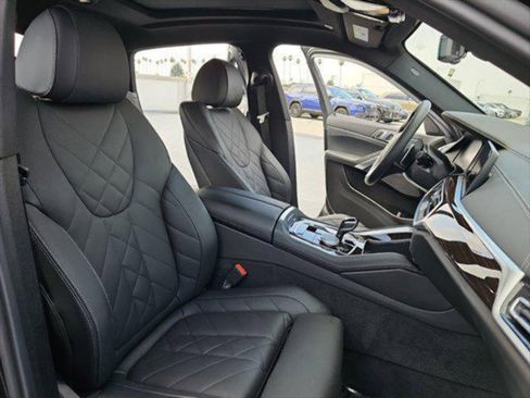 Used 2023 BMW X6 xDrive40i w/ Premium Package AWD/4WD image 10