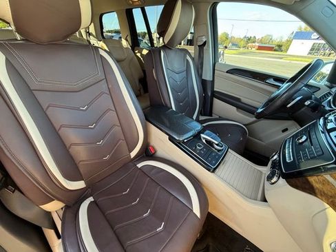 Used 2017 Mercedes-Benz GLS 450 4MATIC image 19