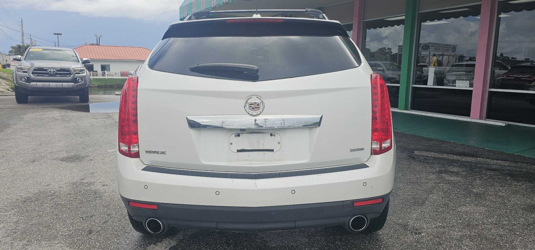 Used 2016 Cadillac SRX Luxury FWD image 4