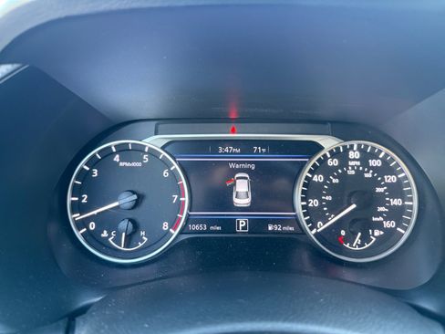 Used 2022 Nissan Sentra SR w/ Trunk Package image 24