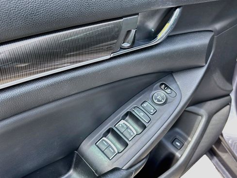 Certified 2018 Honda Accord Sport image 20