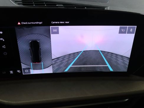 Used 2025 Audi Q5 Premium Plus w/ Premium Plus image 17