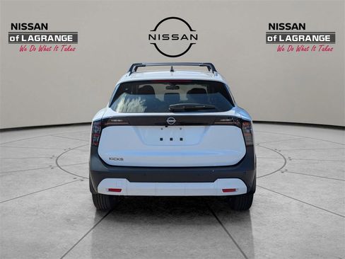 New 2026 Nissan Kicks SV w/ SV Premium Package image 6