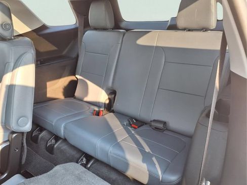 Certified 2018 Chevrolet Traverse Premier w/ Driver Confidence II Package FWD image 25