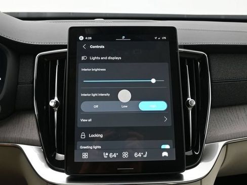 New 2026 Volvo XC90 T8 Ultra w/ Protection Package Premier AWD/4WD image 18