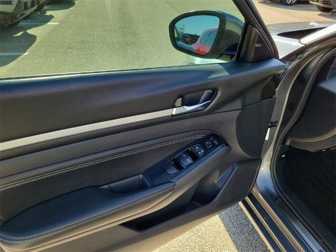 Certified 2021 Nissan Altima 2.5 SL image 24