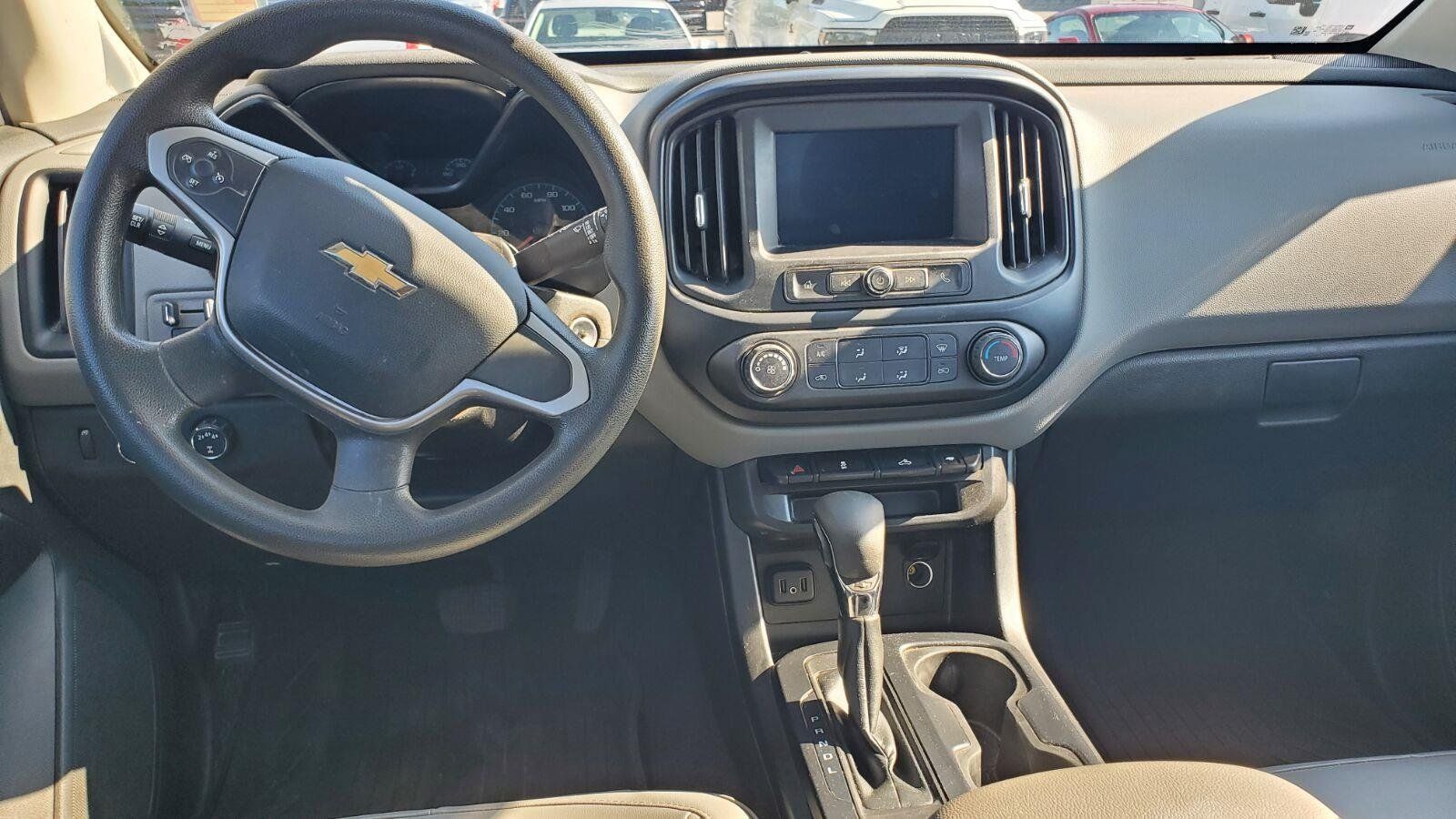 Used 2022 Chevrolet Colorado W/T w/ WT Convenience Package AWD/4WD image 7