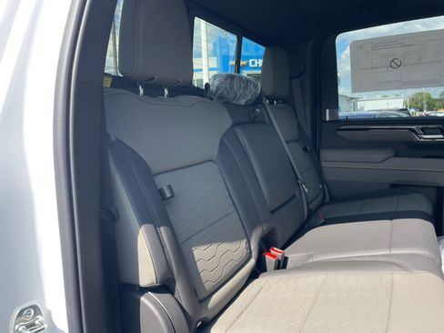 New 2026 Chevrolet Silverado 2500 ZR2 w/ LPO, Dark Essentials Package AWD/4WD image 15