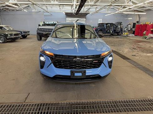 Used 2024 Chevrolet Trax RS w/ Driver Confidence Package FWD image 8