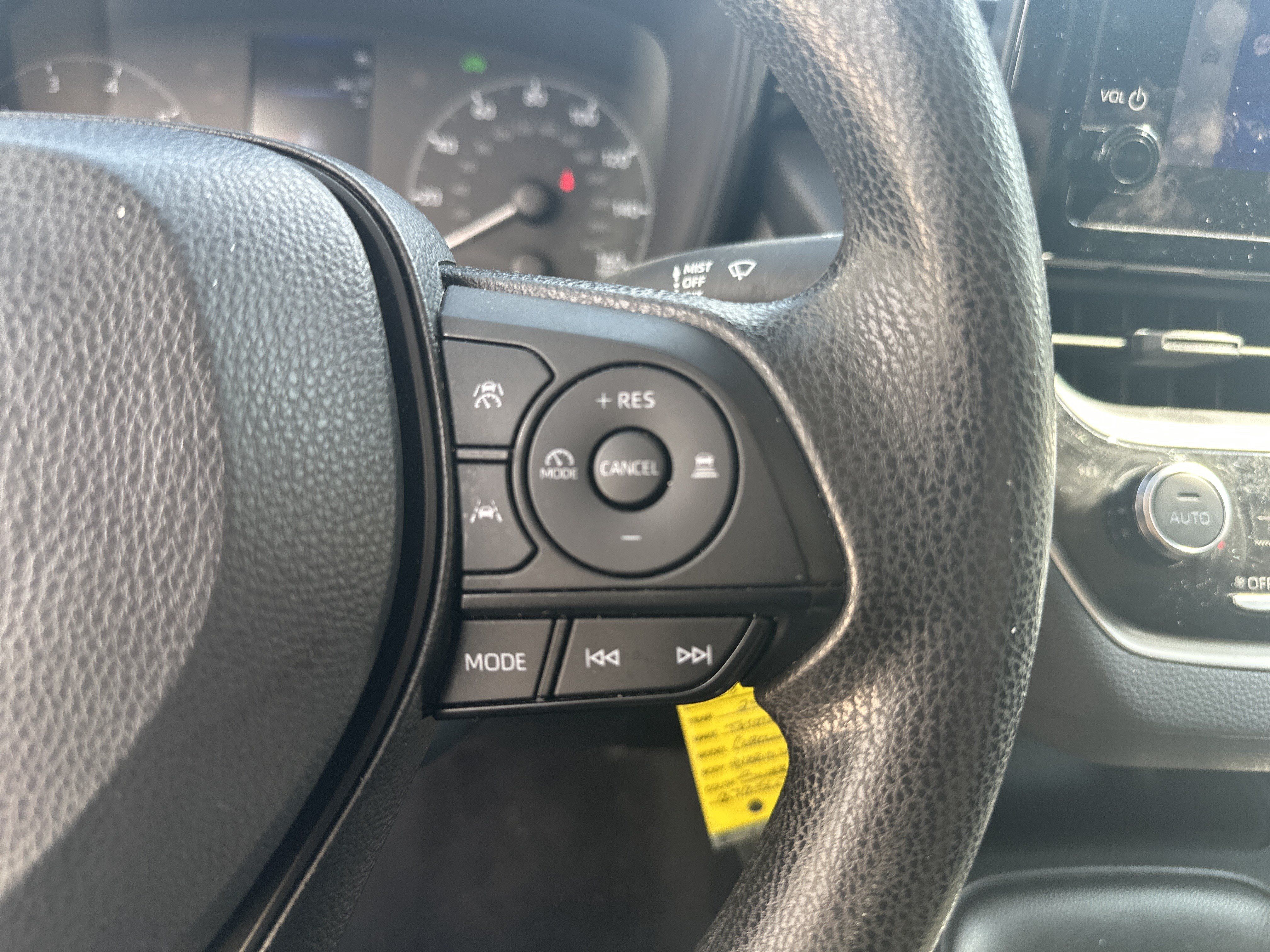 Used 2025 Toyota Corolla LE FWD image 19