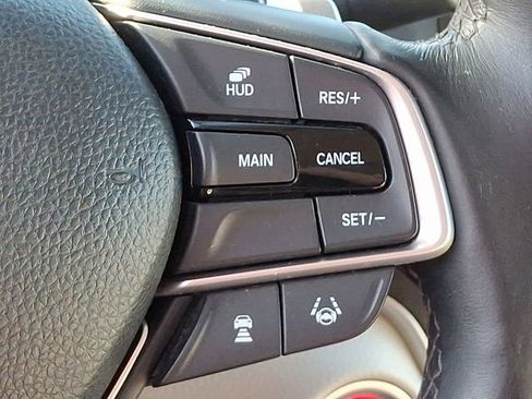 Used 2018 Honda Accord Touring image 22