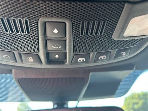 Used 2019 Ford F150 Lariat w/ Equipment Group 502A Luxury AWD/4WD image 40