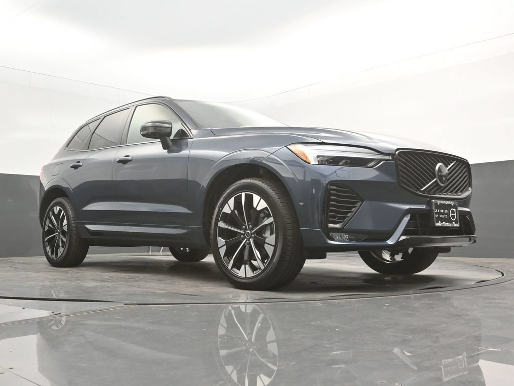 Certified 2026 Volvo XC60 B5 Plus AWD/4WD image 36