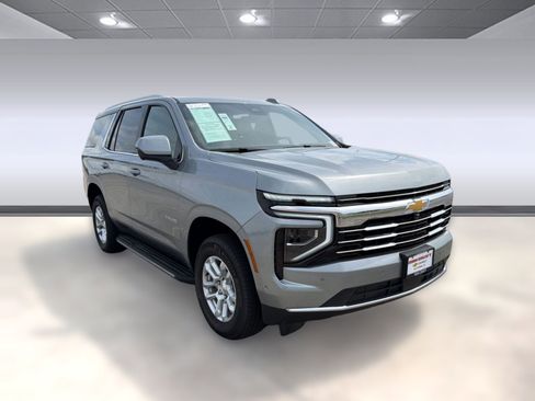 Used 2025 Chevrolet Tahoe LT image 6