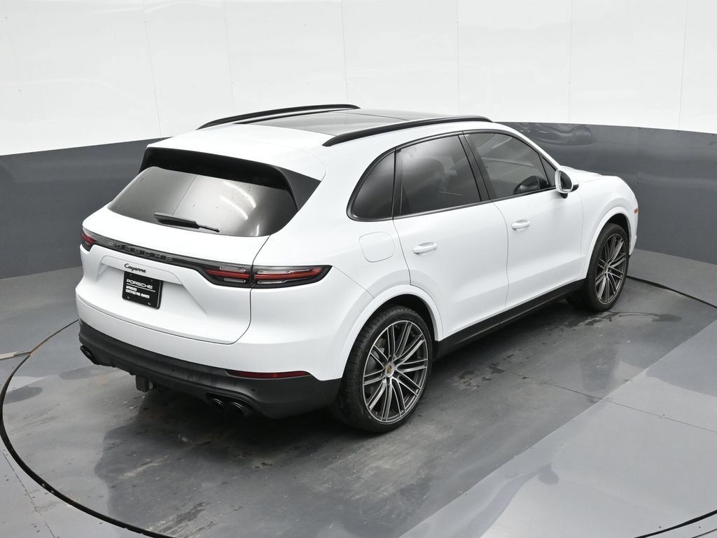 Certified 2023 Porsche Cayenne Platinum Edition AWD/4WD image 30