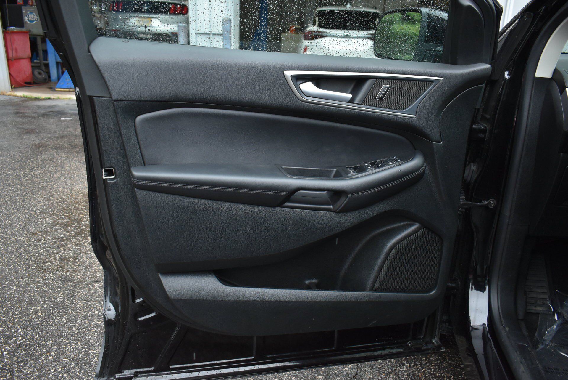 Used 2024 Ford Edge SEL w/ Convenience Package AWD/4WD image 11