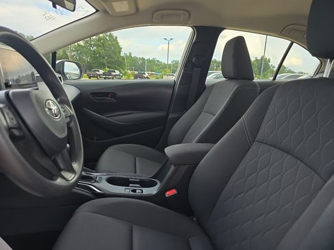 Used 2023 Toyota Corolla LE FWD image 19