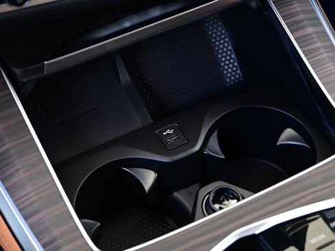 New 2026 BMW X5 xDrive50e image 16