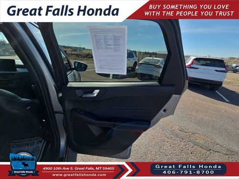 Used 2024 Ford Escape Platinum AWD/4WD image 17