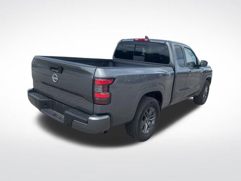 Certified 2025 Nissan Frontier SV image 3