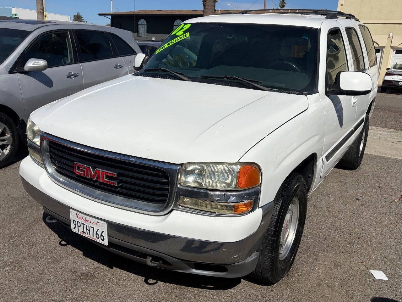 Used 2002 GMC Yukon SLE RWD image 2