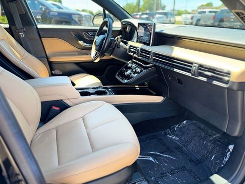 Used 2021 Lincoln Corsair Reserve w/ Equipment Group 201A AWD/4WD image 11