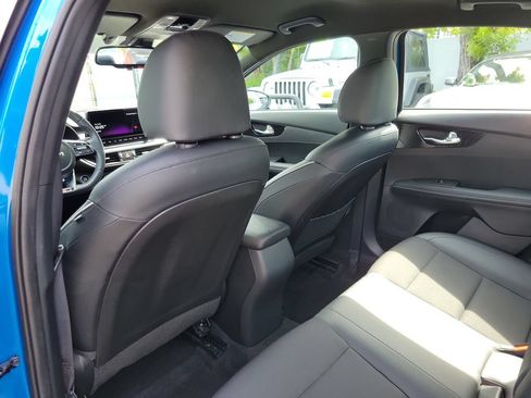 Certified 2023 Kia Forte GT-Line FWD image 9
