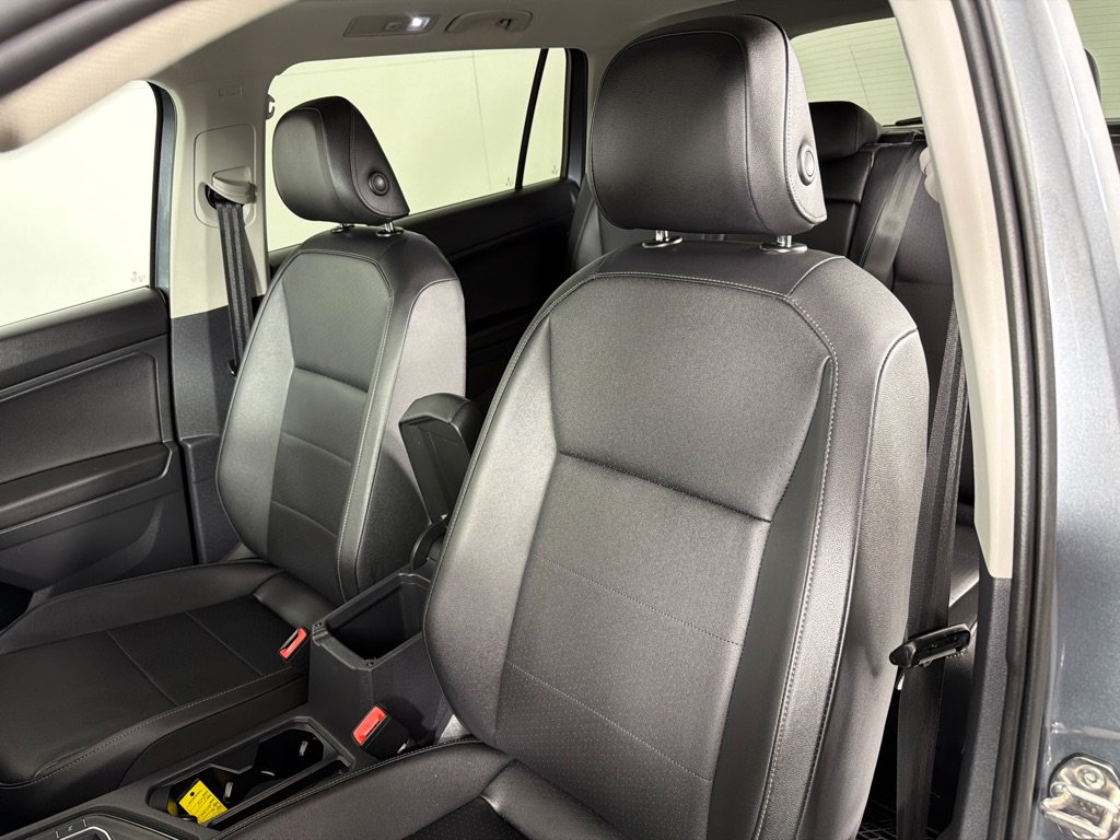 Used 2019 Volkswagen Tiguan SEL FWD image 13