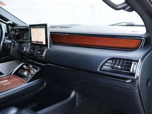 Used 2020 Lincoln Navigator Reserve w/ Equipment Group 208A Reserve image 10