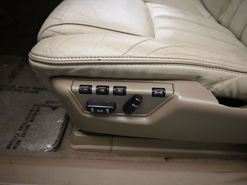 Used 2013 Volvo XC90 3.2 image 9