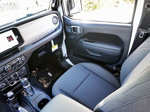 New 2026 Jeep Wrangler Unlimited Sport S image 27