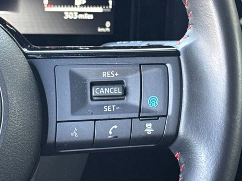 Certified 2025 Nissan Kicks SR FWD image 16