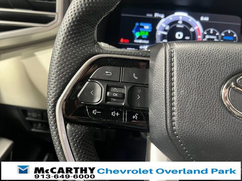 Used 2023 Toyota Sequoia Capstone image 14