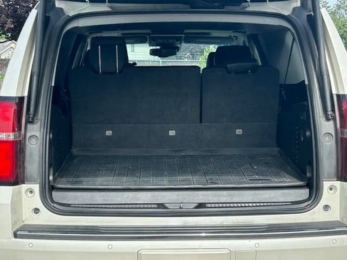 Used 2015 Chevrolet Suburban LTZ AWD/4WD image 31