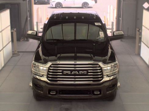 Used 2022 RAM 3500 Limited AWD/4WD image 2