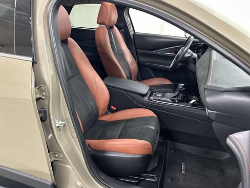 Certified 2024 MAZDA CX-30 Carbon AWD/4WD image 23