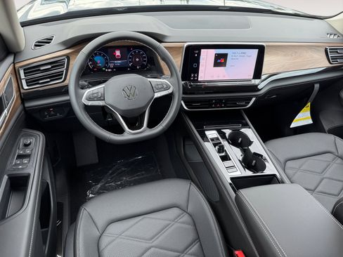 New 2026 Volkswagen Atlas SE image 15