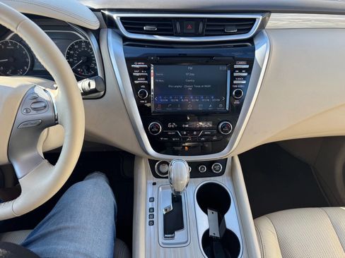 Used 2015 Nissan Murano Platinum w/ Platinum Technology Package AWD/4WD image 16