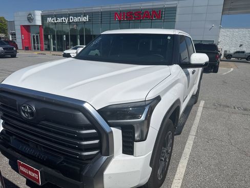 Used 2026 Toyota Tundra Limited w/ Power Package image 3