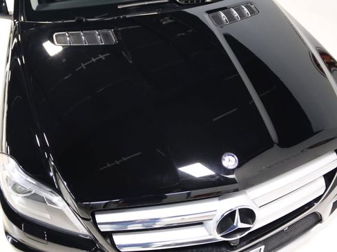 Used 2015 Mercedes-Benz GL 550 4MATIC image 31