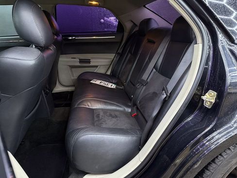 Used 2006 Chrysler 300 SRT8 w/ SRT Option Group II image 21