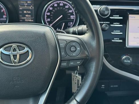 Used 2018 Toyota Camry SE w/ Moonroof Package FWD image 27