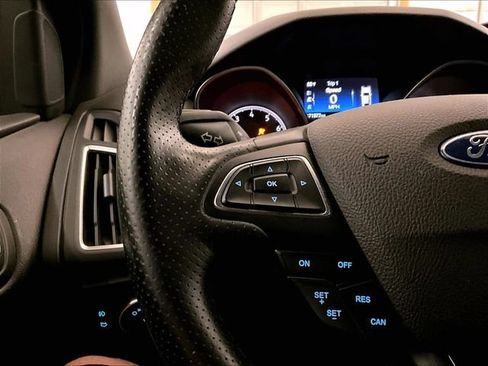 Used 2017 Ford Focus ST FWD image 17