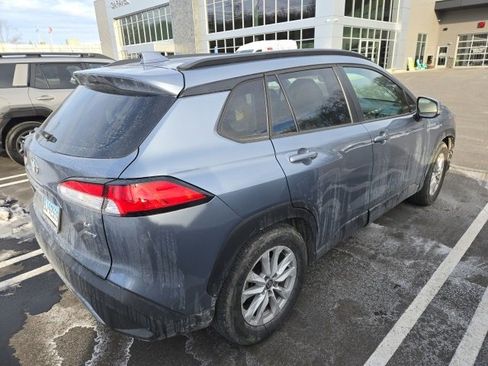 Used 2023 Toyota Corolla Cross LE image 11