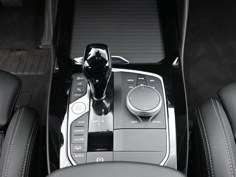 Used 2025 BMW X4 xDrive30i image 16