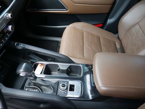 Used 2020 Kia Telluride SX w/ SX Prestige Package AWD/4WD image 26