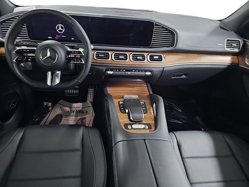 Certified 2025 Mercedes-Benz GLS 450 4MATIC image 10