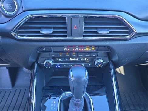 Used 2023 MAZDA CX-9 Carbon Edition image 29