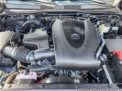Used 2022 Toyota Tacoma TRD Sport AWD/4WD image 21