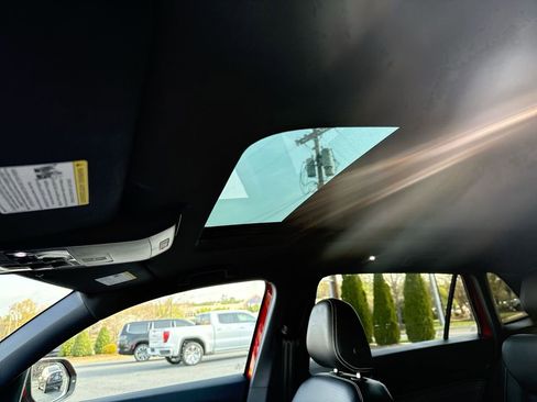 Used 2022 Volkswagen Atlas Cross Sport SEL R-Line image 18